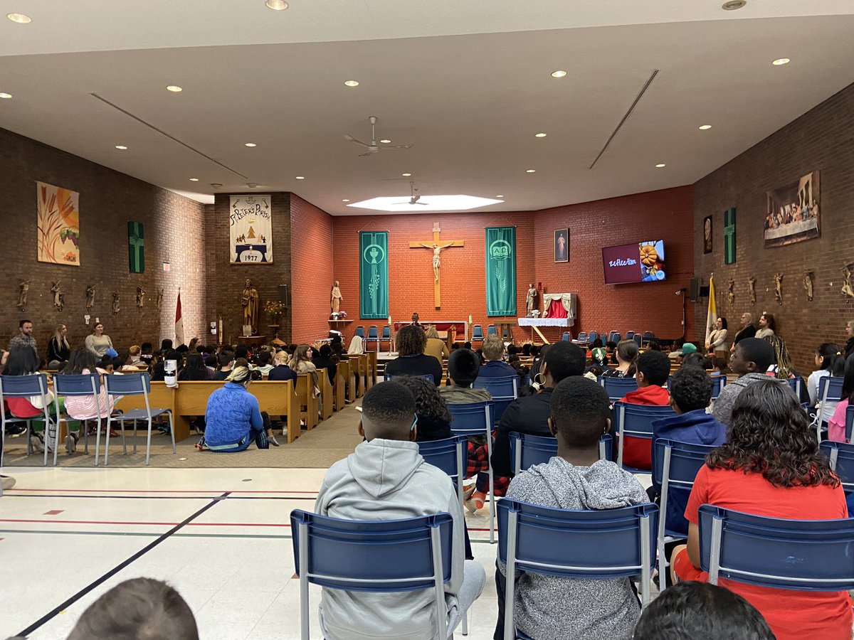 Our beautiful Thanksgiving liturgy was celebrated today. A great job done by Ms. Ryan’s Grade 2/3 and Ms. Dallas’s Grade 3 class. #ocsbBeWell #ocsbBeCommunity