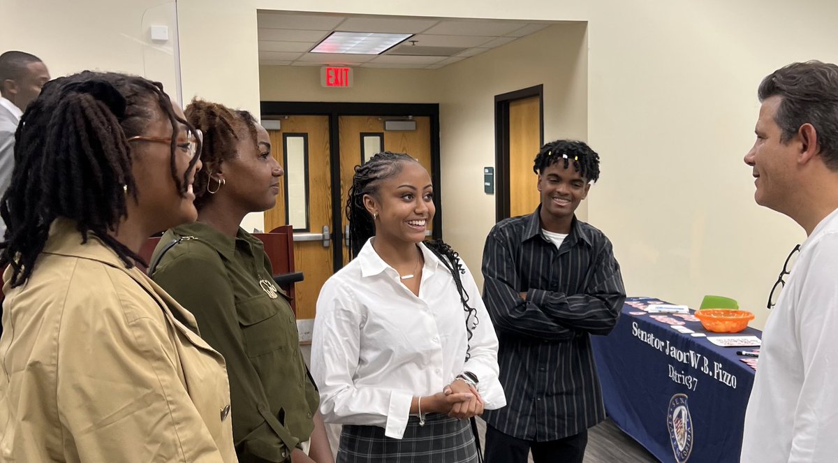 senpizzo's tweet photo. Thrilled to be LISTENING to students - thank you @FAMU_1887!! https://t.co/Nzve25eCgB