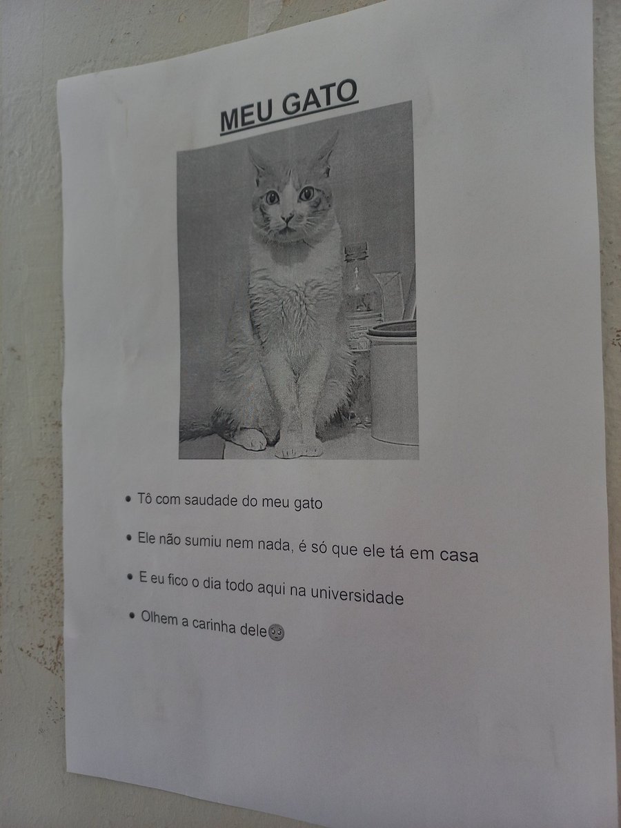 estoumtocansada's tweet photo. o dia inteiro pensando nesse cartaz que colaram no ru https://t.co/zWsOUa6H3h