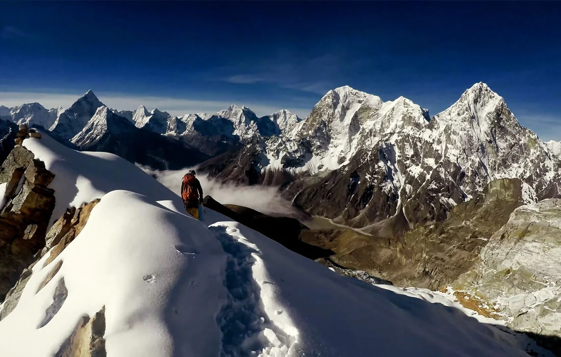 🏔️ Just reached the summit of Lobuche East! 🙌 The view from up here is absolutely mind-blowing. 🌄😍 You're in for a treat with panoramic vistas of the entire Everest Region. 🏞️

#LobucheAdventure #NepalDiaries #SummitViews #BucketListCheck