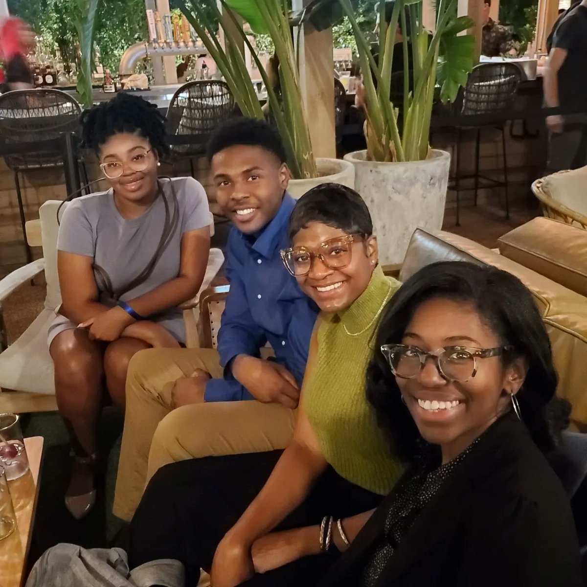 DrJessyeTalley's tweet photo. So grateful my students were selected to attend the @MInforms undergraduate workshop a d experience their first @INFORMS2023 conference. Thank you to everyone who poured  into them. They had a ball! #mentorship #orms #undergraduatestudents #MIF https://t.co/H0EXs1YM31