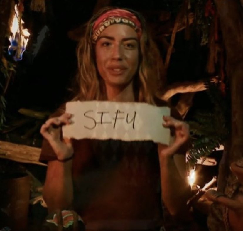 nomadikyle's tweet photo. Queen Dee so real for this. She said you can quit next week Bubba.
#Survivor #Survivor45 https://t.co/MWRnhyGrAP