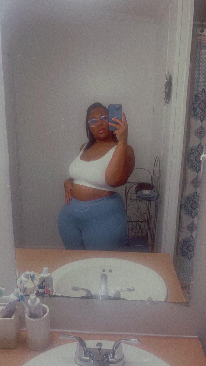 ThugNizzle's tweet photo. 💕 https://t.co/pmTNMkkgfO