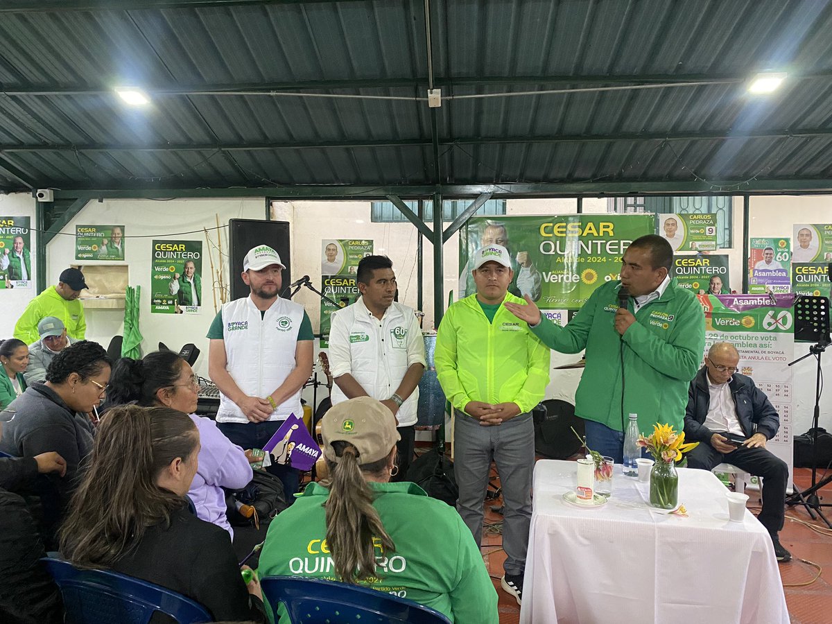 LuisCarlosOP's tweet photo. #SantaRosaDeViterbo Firme con @CarlosAmayaR Gobernador. 

En la vereda La Laguna acompañamos al próximo Alcalde Cesar Quintero, preparación y experiencia al servicio de su pueblo. 

🧵 https://t.co/B40t301WZx