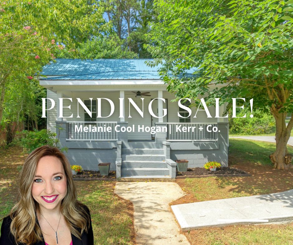 TerriLKerr's tweet photo. Pending Sale! 1400 Grove Street in Loudon, TN!  Congrats to Melanie and her buyers on this successful pending sale!  Next step....closing table! 
Melanie Cool Hogan | Kerr + Co.
https://t.co/QD8kcxnp4j https://t.co/UNJnIwCcLt