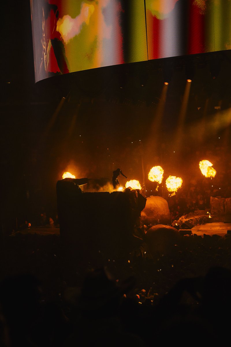 nathan__aguirre's tweet image. The Circus Maximus Tour: Dallas 🦅🌵🔥🎟️🎪 @trvisXX
IG: en.vizn
#TheCircusMaximusTour