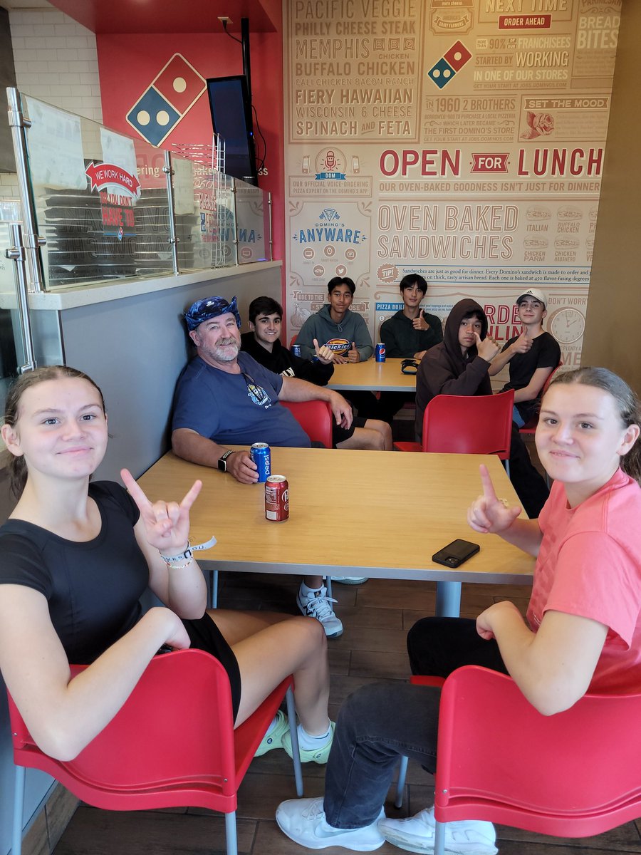 ABENATIONNGUYEN's tweet photo. Team meal after practice the day before the League tournament!! #Abestennis https://t.co/SWsgzScW8m