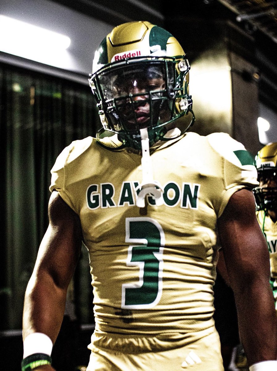 Couldn’t let this special day get away without wishing my favorite 18 year old a very Happy Birthday! 🎉❤️Mom