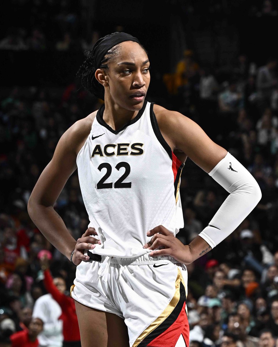 BleacherReport's tweet photo. BIG GAME A'JA 😤

24 PTS
16 REBS

BACK-TO-BACK CHAMP. https://t.co/Y5ViPWCKt5