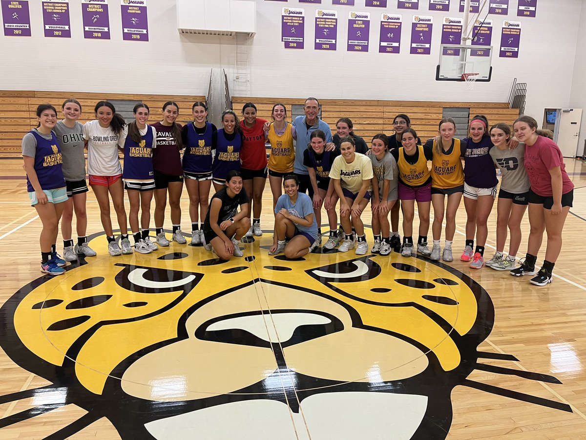 SJA Basketball tweet media