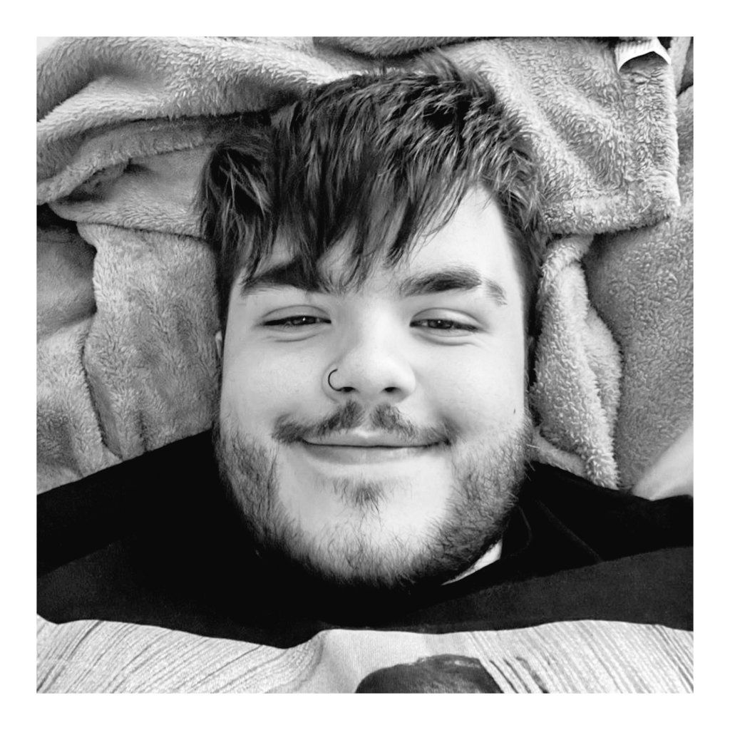 olhaoedf's tweet photo. Olha o @linxlsxn
#Urso #Chubby #Gordinho #Gordo #Bear #ChubbyBear #Gordão #Chaser #chaser4bears #Caçador https://t.co/7e2GRgrTOM