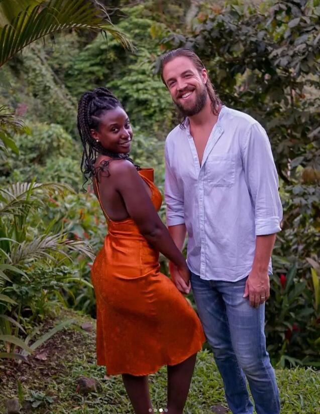 interracialbar's tweet photo. Beautiful couple. #bwwm #bwwmcouple #interracial #interracialgoals #interracialcouple #mixed #mixedrelationship #mixedlove #mixeddating #mixedmarriage #whitemenwholoveblackwomen #loveknowsnocolor #loveseesnocolor #lovehasnocolor #swirl #swirlcouple https://t.co/AeDDhTNWvy