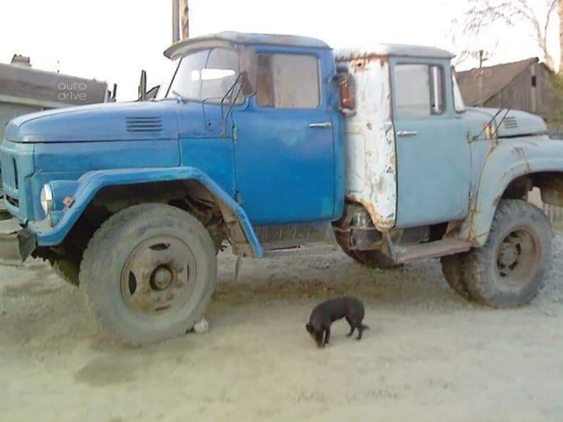 Pu_Puuj's tweet photo. Улаанбадрах сумын машин, "Уран" гэдэг бодис ийм л аюултай гэж бодож ёвдог даа. https://t.co/G1zkI9C9RK