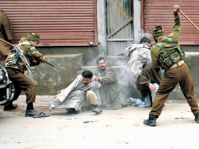 MAbdullahGul's tweet photo. جنرل عاصم منیر اور اسلامی فوج کے سربراہ جنرل راحیل شریف کے نام:

اپنے قیام سے لیکر آج تک اسرائیل نے ایک دن بھی جنگ بند نہ کی پر وہ ترقی بھی کر گیا اور مظبوط بھی ہوا جبکہ جنگ سے بھاگنے وال�� مسلم ممالک دن بدن کمزور ہوئے۔
جہاد کا حکم قرآن پاک میں 484 دفعہ آیا اور پہلی 12 صدیوں میں مسلمان مسلسل حالت جنگ میں رہے جس سے نہ صرف وہ ترقی یافتہ کہلائے بلکہ سپر پاور بھی کہلائے۔
حالیہ دو صدیوں میں ہمیں بزدلی اور امن کا سبق پڑھایا گیا جس سے مسلمان نہ صرف غربت کا شکار ہوئے بلکہ ترقی میں بھی پھسڈی رہے۔
فلسطین اور کشمیر آج ہم سے سوال کرتے ہیں؟ #WeStandWithKarimBenzema
 #غزة_تزحف_الى_القدس
 #IslamicMessagingSystem
 #فلسطين_الان
 #غزة_تُباد
 #GazaHospital
 #ZionistTerror
 #LetsUniteForAlAqsa
 @OfficialDGISPR 
@GovtofPakistan