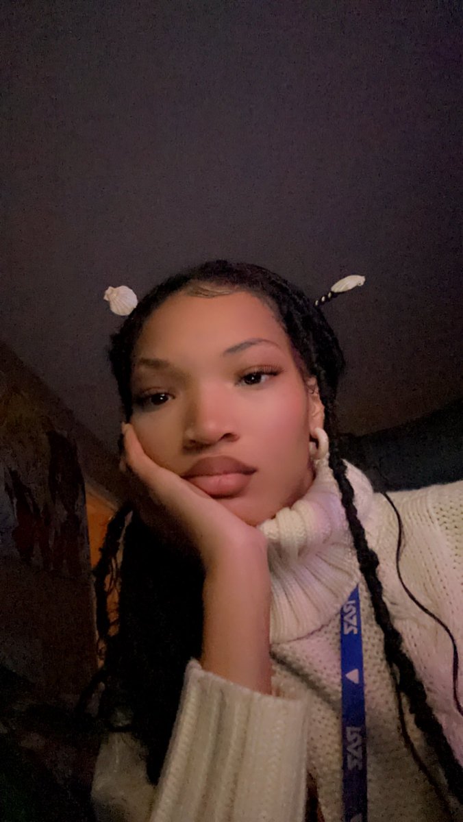 𝙳𝚘𝚖 tweet media