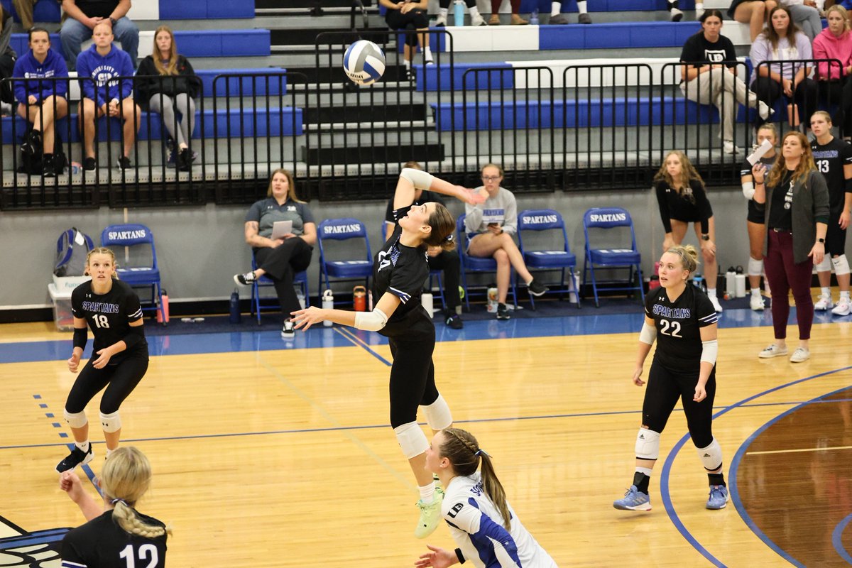 University of Dubuque Spartans tweet media