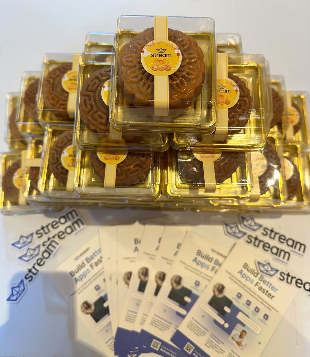 getstream_io's tweet image. 🌐 #TechInAsia Jakarta Goers!

Meet the Stream team and explore scalable chat solutions at our booth. Grab a mooncake 🥮 and get a chance to win a PS5 🎮@! Merging tech and tradition in Jakarta.

#TechInAsiaJakarta #StreamChat #MeetTheTeam #MooncakeMoment #PS5Opportunity