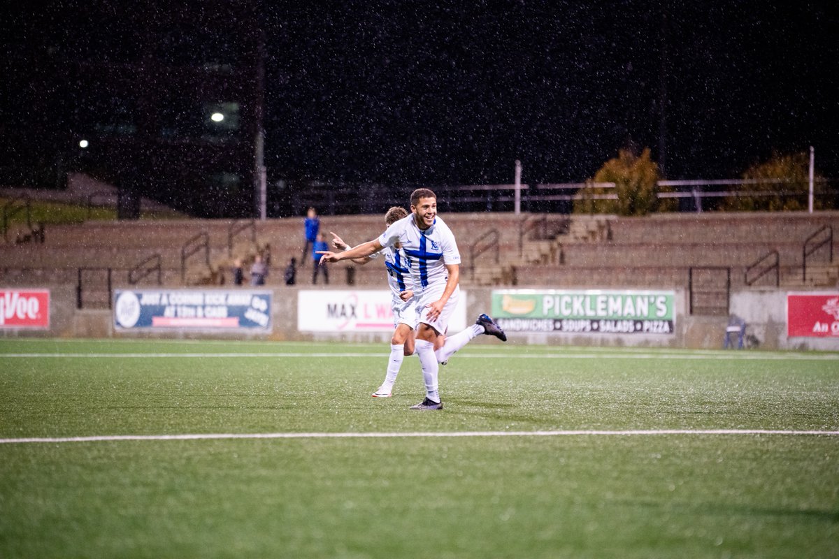 creightonmsoc's tweet photo. Creighton Men’s Soccer Stuns #7 Akron, 3-2, with Three Second Half Goals

Recap: https://t.co/KO0dNmCjuu

Highlights: https://t.co/4NBYF1HskR

Postgame: https://t.co/QPk4ZlWpjc

#GoJays https://t.co/3ZYh11ViQ7
