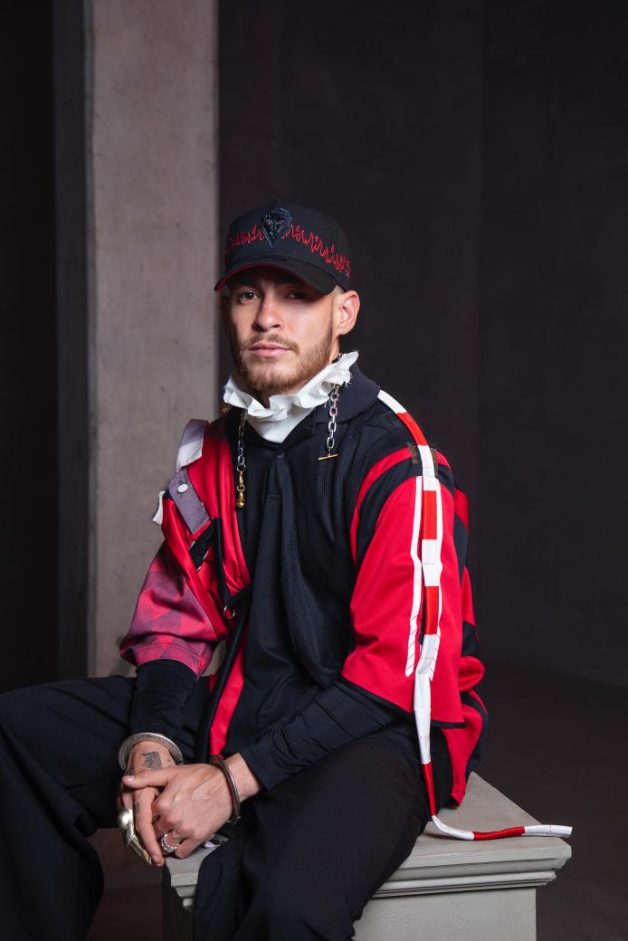 Bienvenidos a bordo <a href="/NewEraMx/">New Era Cap México</a>. 💺🧢
Tomen asiento y que sea un largo viaje. ✈️ 🔝

Aquí unas fotos de estos modelazos. ❤️‍🔥😏✨

#TolucaEsNewEra #NuestroViaje #TuMismaSangre