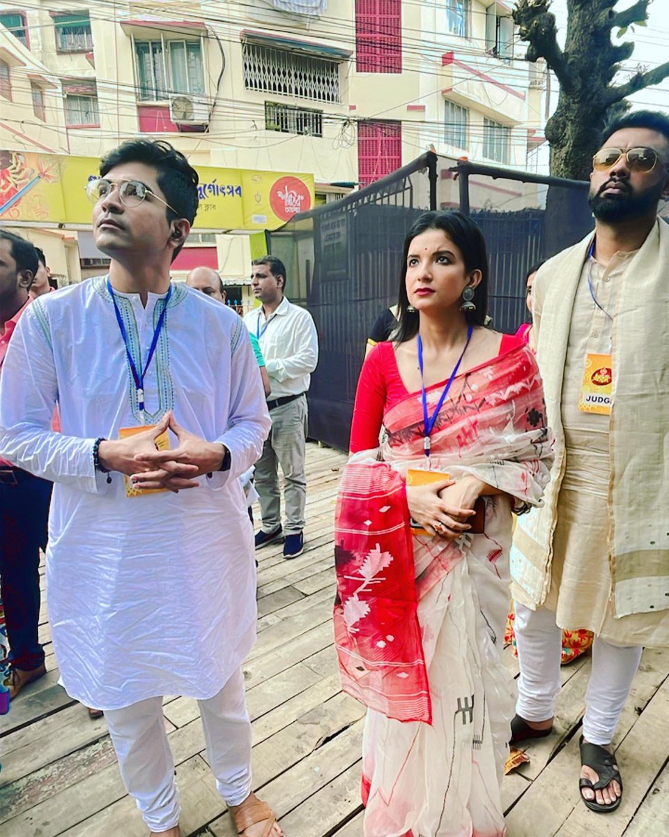 Kicking off Durga Puja 2023 in Kolkata with the prestigious Pujo Judging for Nar Sakti Sarod Samman, alongside the talented Delhi-based actor @rajeshwarnag and my esteemed colleague, friend,the brilliant actor @actoranuradha . uad