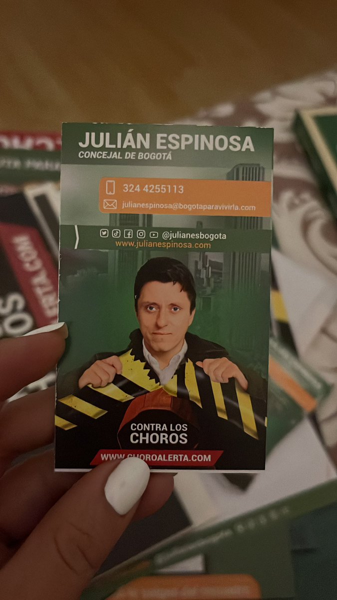 SilvisGo's tweet photo. Ya tengo mi candidato al Concejo de Bogotá !!! JULIAN, un gran líder que ha hecho mucho por la ciudad, y debemos seguir apoyándolo. VERDE # 2. 🌻💚 https://t.co/5ytQjYISWc