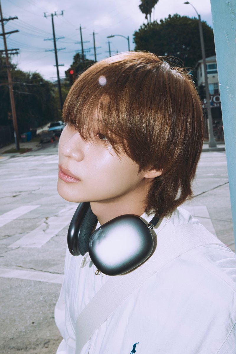 샤이니 태민, 새 미니앨범 ‘Guilty’로 사랑의 감정 그린다 … 수록곡 ‘오늘 밤 (Night Away)’과 ‘제자리 (Not Over You)’로 노래하는 사랑의 상반된 감정 

SHINee TAEMIN to sing about love through his new mini album ‘Guilty’

entertain.naver.com/read?oid=312&a…

#TAEMIN #태민
#SHINee #샤이니
#Guilty