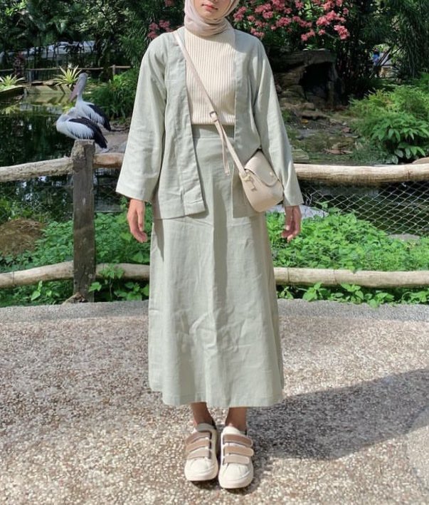 shopwithftsh's tweet photo. minimalist and soft-toned outfit always my first choice and I kinda obsessed with it 🫶🏻

— a thread https://t.co/bywEv1RTgo