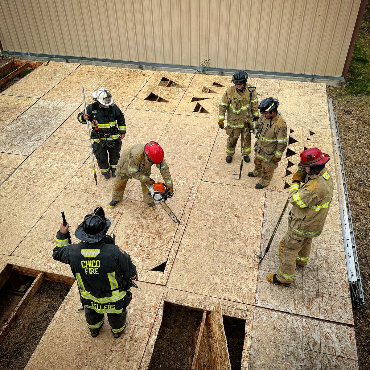 JakeMiille_Fire's tweet photo. A couple of good days at Butte College teaching ventilation. #ButteFireAcademy https://t.co/oWf5sD8M2w