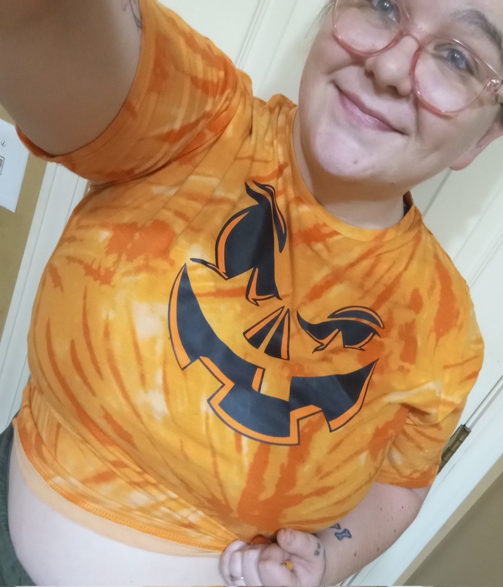 H_stangle's tweet photo. Your eager to see me? But are you worthy enough?

#pathetic #milf #thicc https://t.co/6gcp9RWMTu