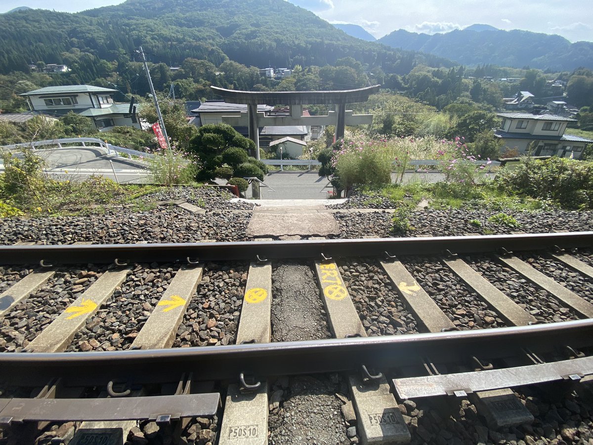 malcomen_'s tweet photo. 観光気分で登り始めたらガチコースだったw
途中命の危険を感じるもの無事生還。
ハラハラドキドキでしたが登山楽しいしハマりそうあしあ

#山形県
#山寺 https://t.co/aCsUOEVbfO