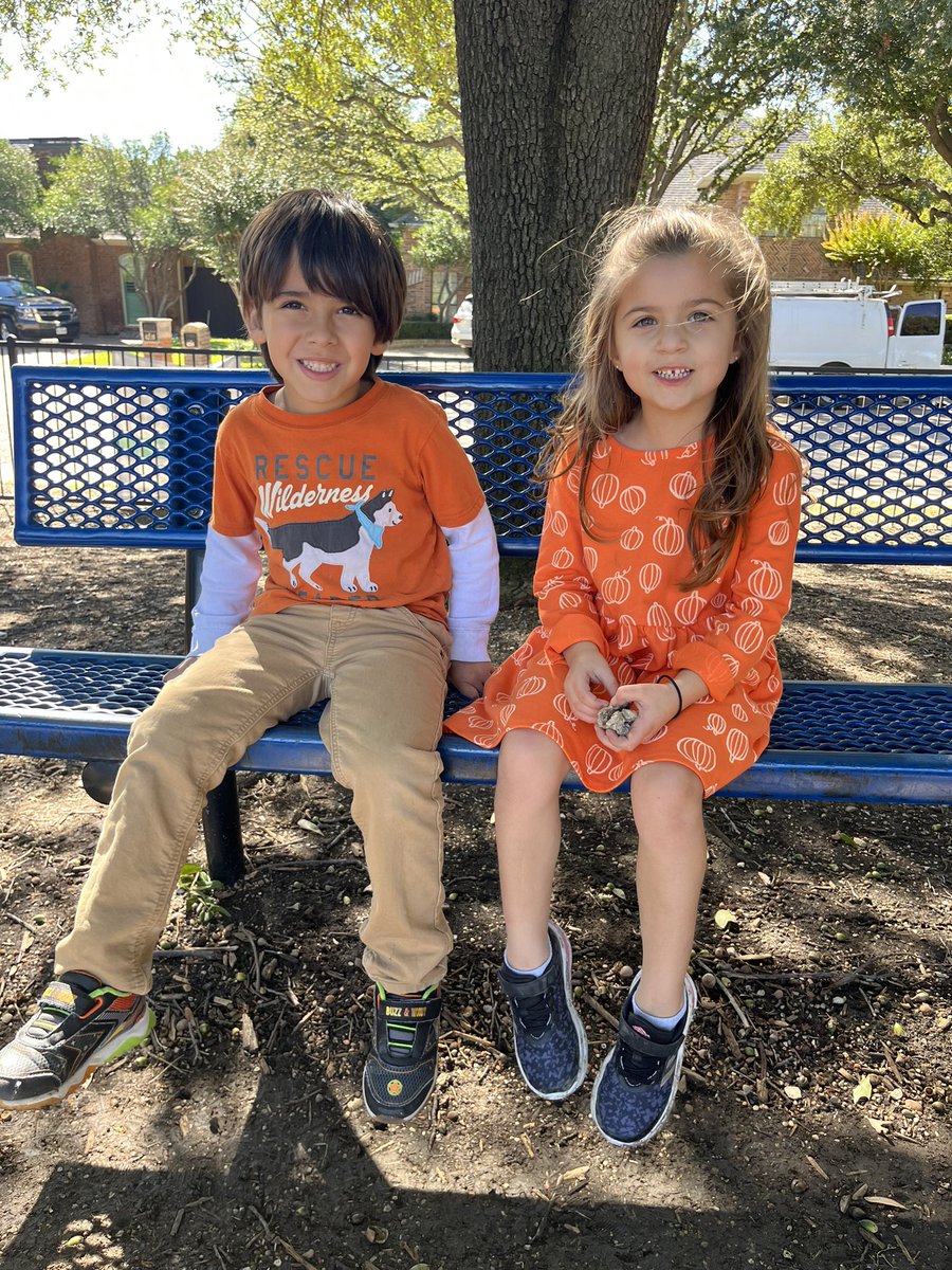 ☄️✨Mrs. Ramirez🌱🌻 tweet media