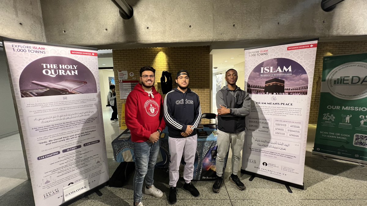 AMSAYorkU's tweet photo. By the Grace of Allah, AMSA York University had a successful first tabling day of many to come. There were many interactions with different backgrounds. 

We want to give Special Thanks to Missionary Aizaz Khan for his support!

A first of many tablings, which will occur weekly! https://t.co/C59YkmqgTl