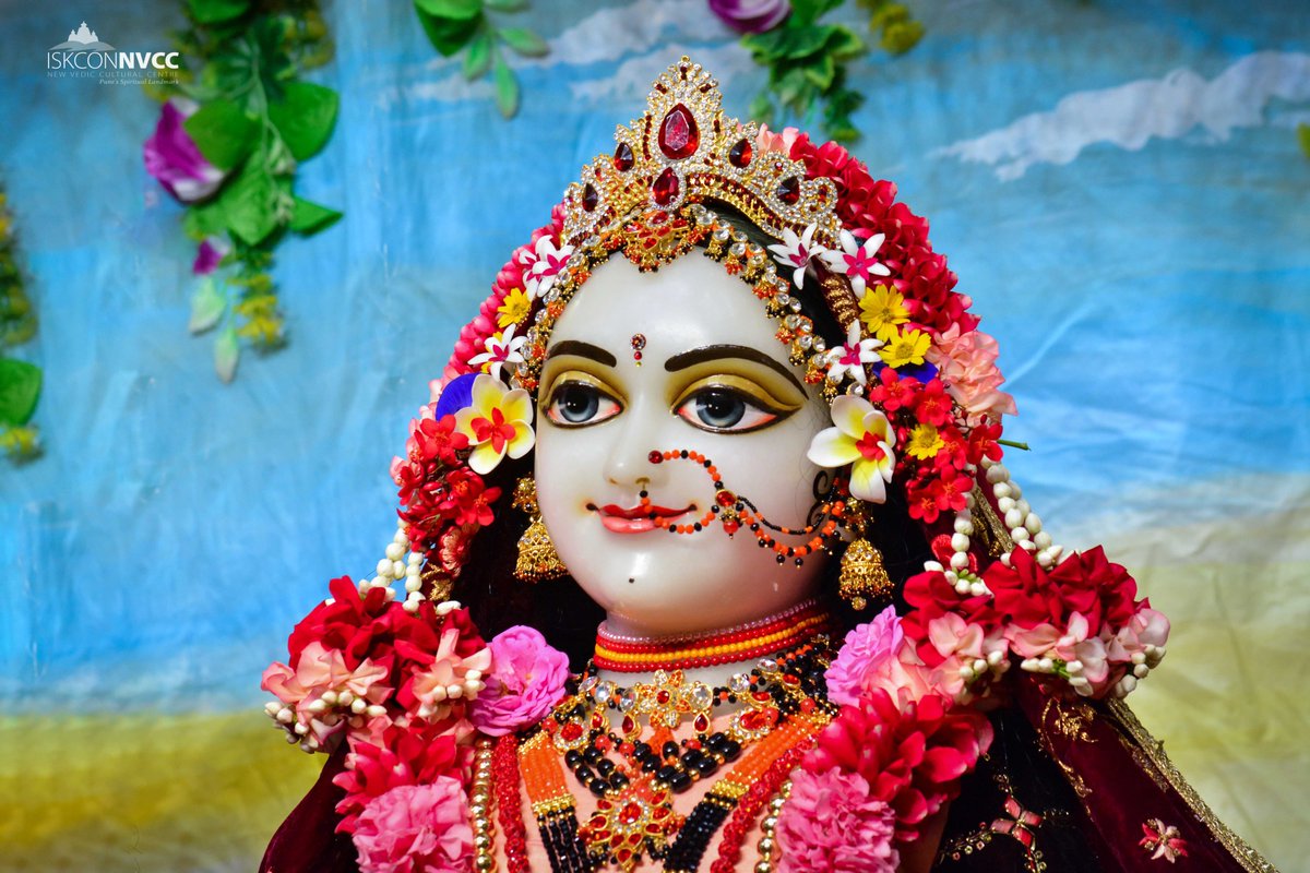 ISKCONPune's tweet photo. 🗓19-10-2023🙏🌷Today's Darshan🌷 
🌷Sri Sri Radhavrindavanchandra🌷
🚩@ISKCONNVCCPune🚩
.
.
#ISKCONNVCC #ISKCONPune #ISKCON
#ISKCONNVCCPune #PUNE #DailyDarshan
#Thursday #19thoctober #19thoctober2023
#nvcc 
Connect with us on Social Media

https://t.co/8hw8BE2iHR https://t.co/uHnL7zqGEz