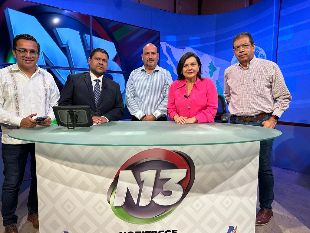 YolandaOsunaH's tweet photo. Agradezco a canal 13 y a todo su profesional equipo la entrevista que esta noche me realizó en el estudio Miguel Ángel Vargas. Platicamos del proceso interno de nuestro partido y de la importancia de promover la defensa de los logros de la transformación. https://t.co/gZil4MU1WY