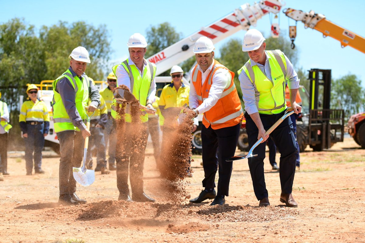 Yesterday Queensland Deputy Premier, the Hon <a href="/StevenJMiles/">Steven Miles</a>  MP, broke ground on our game-changing Hydrogen Park Gladstone project. 

Joining us were Member for Gladstone and Minister for Regional Development, Manufacturing and Water, the Hon <a href="/GlennButcherMP/">Glenn Butcher</a>  , Mayor of Gladstone