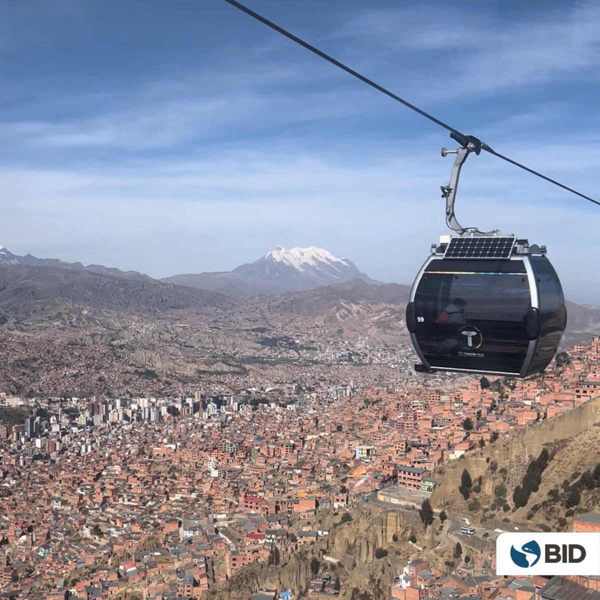 Con tecnologías limpias, el servicio no solamente es inclusivo y de alta calidad, sino que contribuye a la reducción de CO2. Un paso más hacia  una movilidad eléctrica sostenible e inclusiva en Bolivia.🚡💚