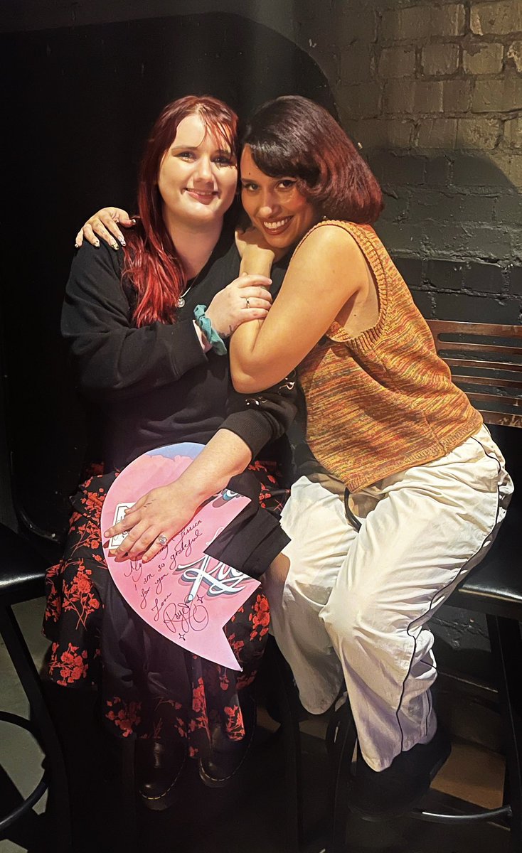 InaraIvy's tweet photo. WHAT A INCREDIBLE NIGHT! @raye you were a such a star tonight, Atlanta loved you! Thank you for an incredible experience. Gumby and I can’t wait to see you again ❤️✨ https://t.co/WwsJWRNoSh
