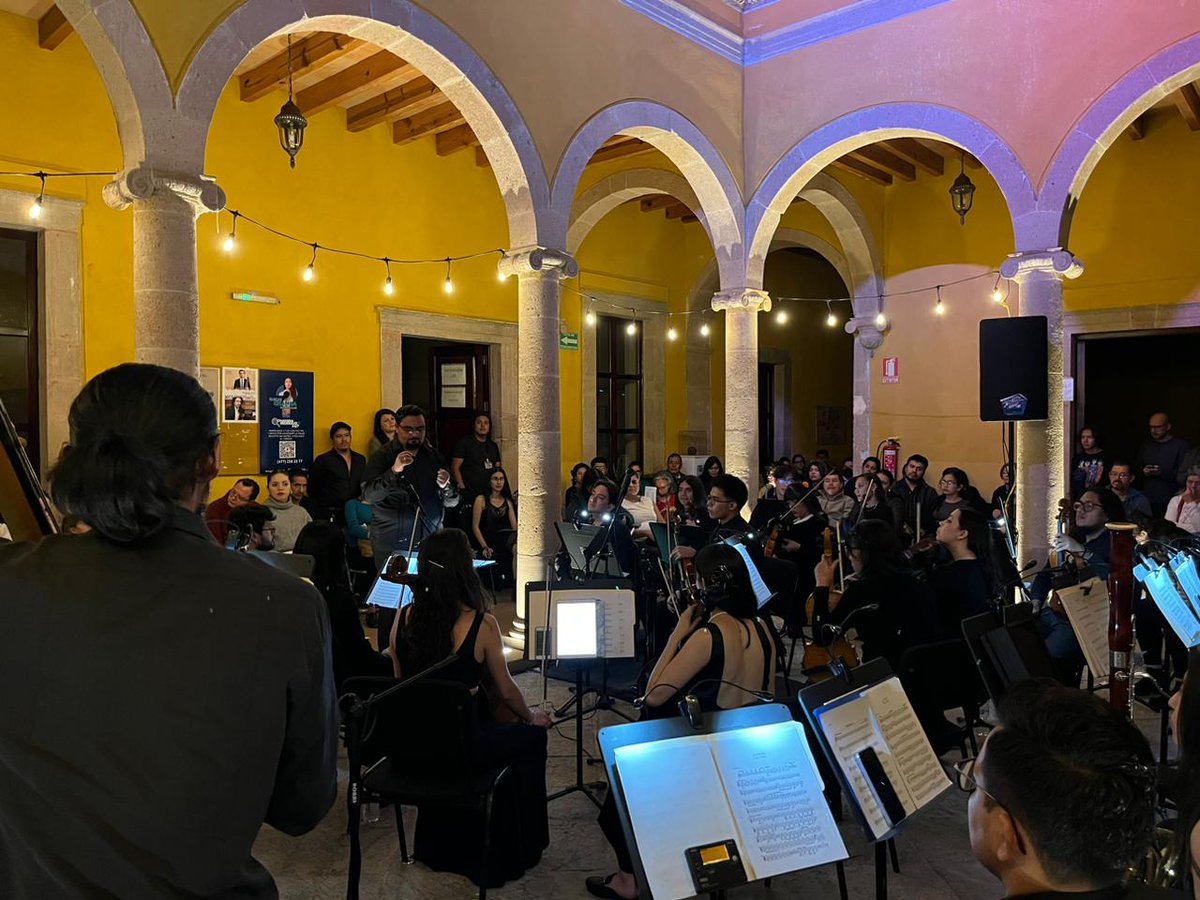 CulturaLeon's tweet photo. Hoy, disfrutamos de una #NocheDeConcierto con la #OSPIR en la Escuela de Música de León . 🎻🎹
Recuerds seguir nuestras redes
sociales para consultar las próximas #NochesDeConcierto 🌙🎵 https://t.co/1wc1XNdkHj