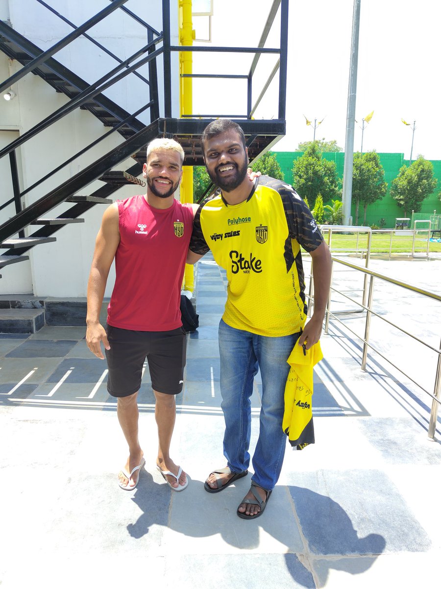To the man who gives his all everytime he takes to the pitch and not to forget that peach of a goal in the final! A fellow Liverpool fan as well!😎

A very happy birthday <a href="/sahiltavora8/">Sahil Tavora</a> 🎂🎉💛🖤