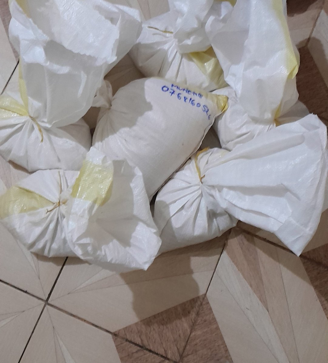 MunenePishori's tweet photo. Kesho tushujaike na nyinyi pals . Mwea pure pishori @200 per kg retail @190 per kg wholesale.   
Deliveries done countrywide at a fee. Call/whatsapp 0768160526 for orders . #BestRice #MweaPurePishori https://t.co/0453Hlyb53