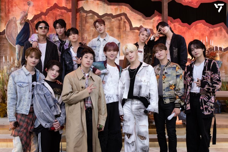 Revenus16's tweet photo. 🤩🤩🤩🤩🤩 Kpop #MiraculousBothers” #COMEBACKSPECIALLIVE #NCTUNIVERSE_LASTART
Original: soompi https://t.co/Jszq6FoP8c