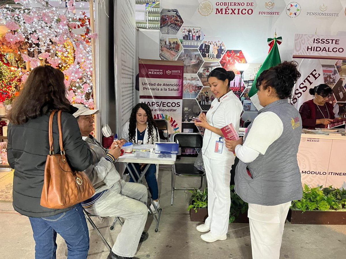 IsssteHidalgo's tweet image. Continúa la atención a la población que visita el stand de #IsssteHidalgo, durante su recorrido en la @FeriaHidalgo.

#EstamosTransformandoAlIssste