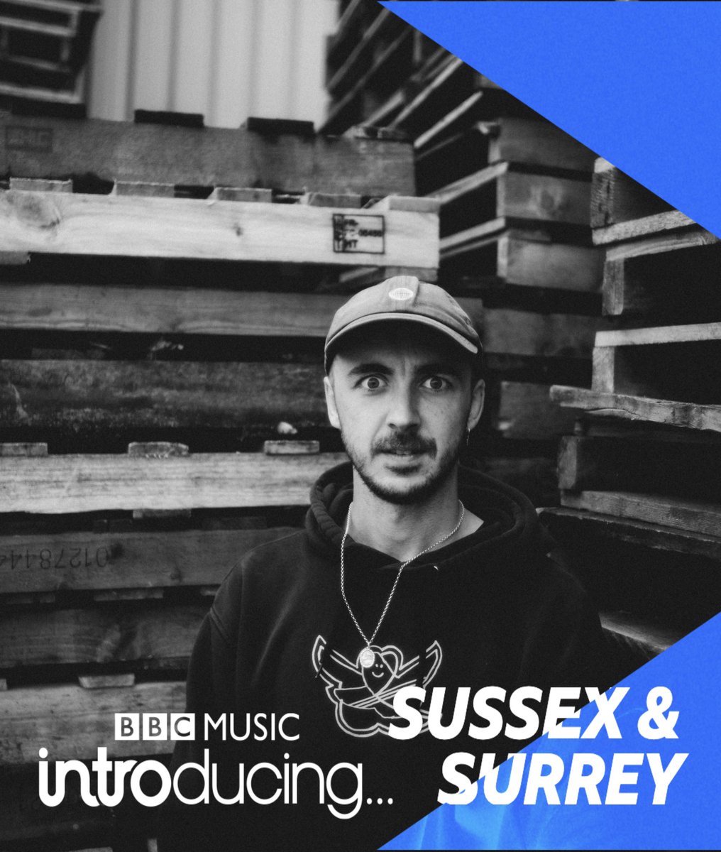 The face I made when I realised tonight is the night ‘roses’ gets its first radio play with @bbcintroducingsoutheast on the @melitadennett @bbcintroducing show. BBC Introducing in Sussex & Surrey, 8-10pm Thursdays BBC Sussex and BBC Surrey, BBC Sounds app & DAB