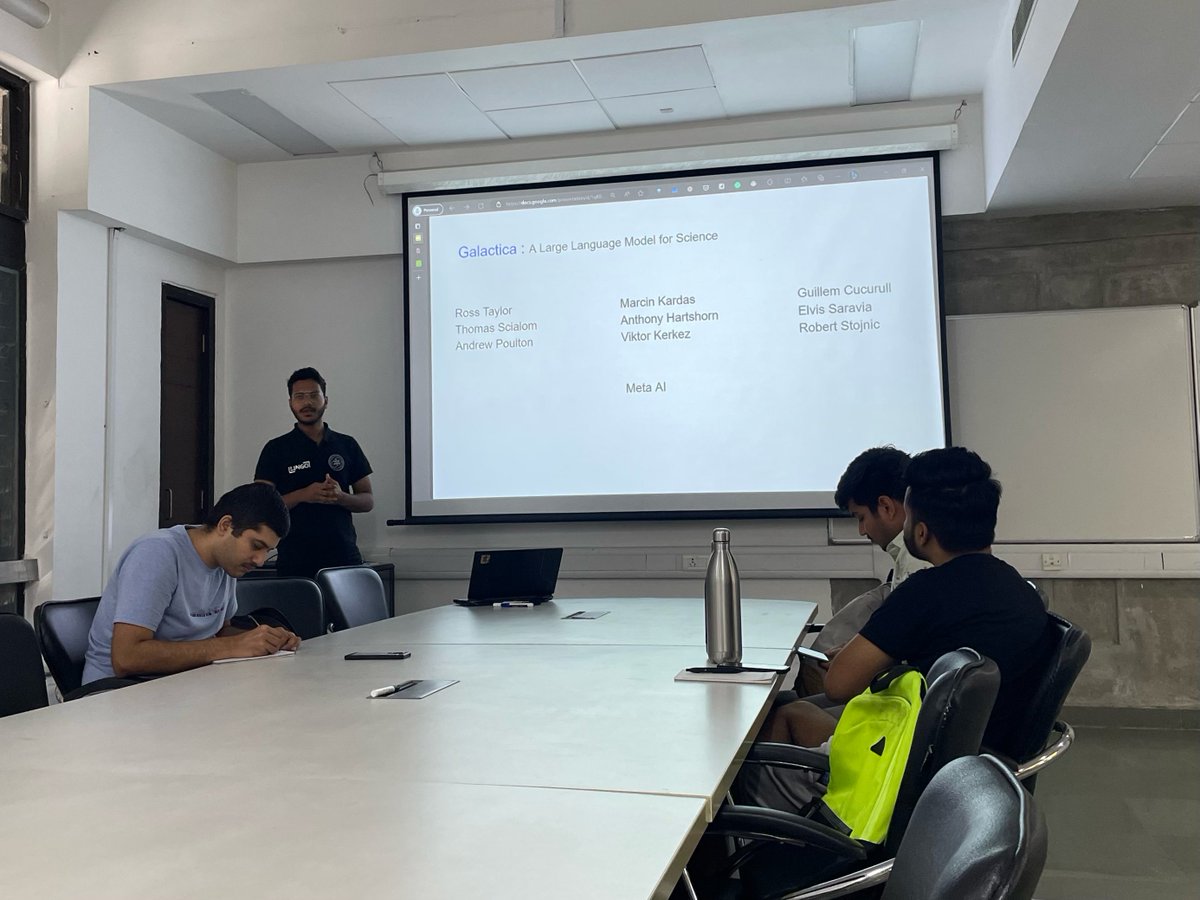 #ReadingGroup at @lingoiitgn! 🚀

Siddhesh Dosi presented on 'Scaling laws and Optimal pipeline for LLMs' in our weekly reading group today. 🌟

#ML #AI #NLProc #NLP #LLMs #LLM