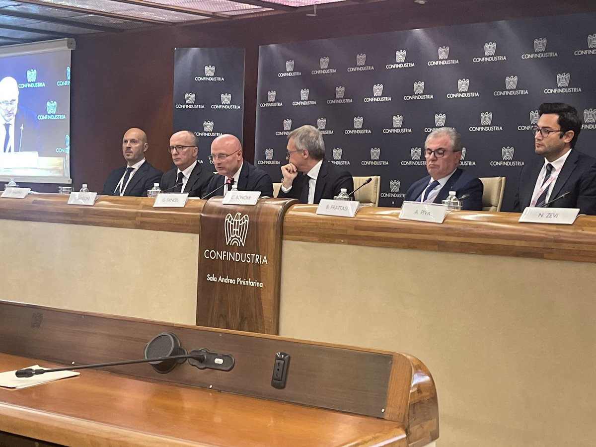 “Questo rapporto è un punto di partenza per tutti. Consapevolezza #security non è un tema solo tecnologico ma riguarda le persone, le loro famiglie, oggi,nel cuore della rivoluzione dello spazio di lavoro distribuito”

Giancarlo Facel (<a href="/GeneraliItalia/">GENERALI ITALIA</a> )
#cyberindexpmi #adv