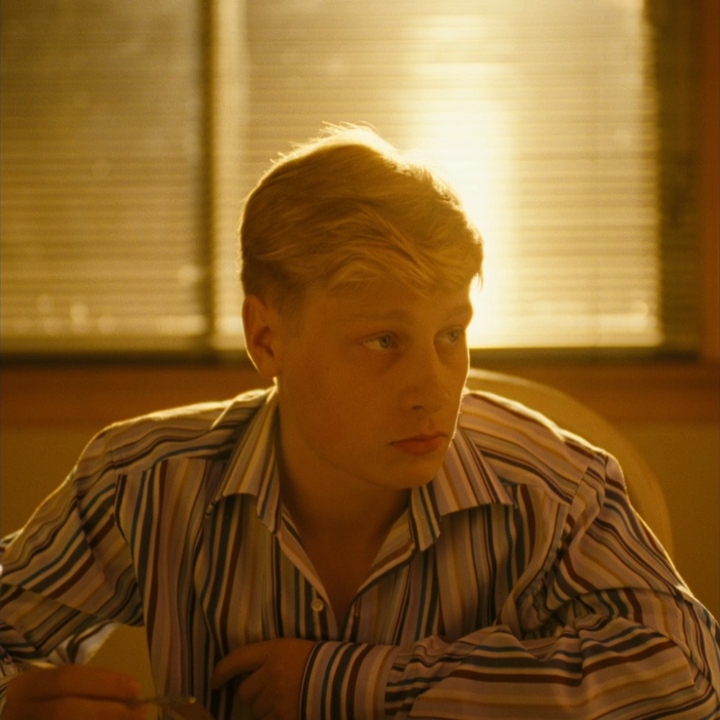 ECUfilmfestival's tweet photo. 📽️Happy Friday! 📽️

🎞️Today's recommendation: 'Mommy' (2014) directed by Xavier Dolan

#film #movie #cinema #XavierDolan #Mommy #AnneDorval #AntoineOlivierPilon #SuzanneClément #cinematography #directing #acting #filmstills #colour  #filmtwitter #filmrec https://t.co/rxjarwZNHs