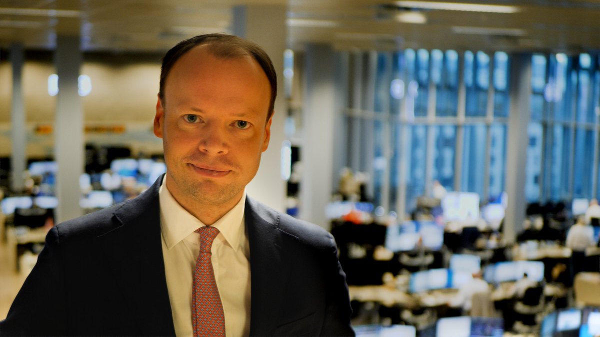 I podkasten neste tirsdag kommer biotekanalytiker Geir Hiller-Holom fra <a href="/DNBMarkets/">DNB Carnegie</a> 

Tema er 1) dataene fra NIPU-studien ledet av <a href="/HellandAslaug/">Åslaug Helland</a> som legges fram lørdag på <a href="/myESMO/">ESMO - Eur. Oncology</a>, 2) hva betyr dataene for <a href="/ultimovacs/">Ultimovacs</a> 3) resten av biotekbransjen i Norge? 

Send oss spørsmål!