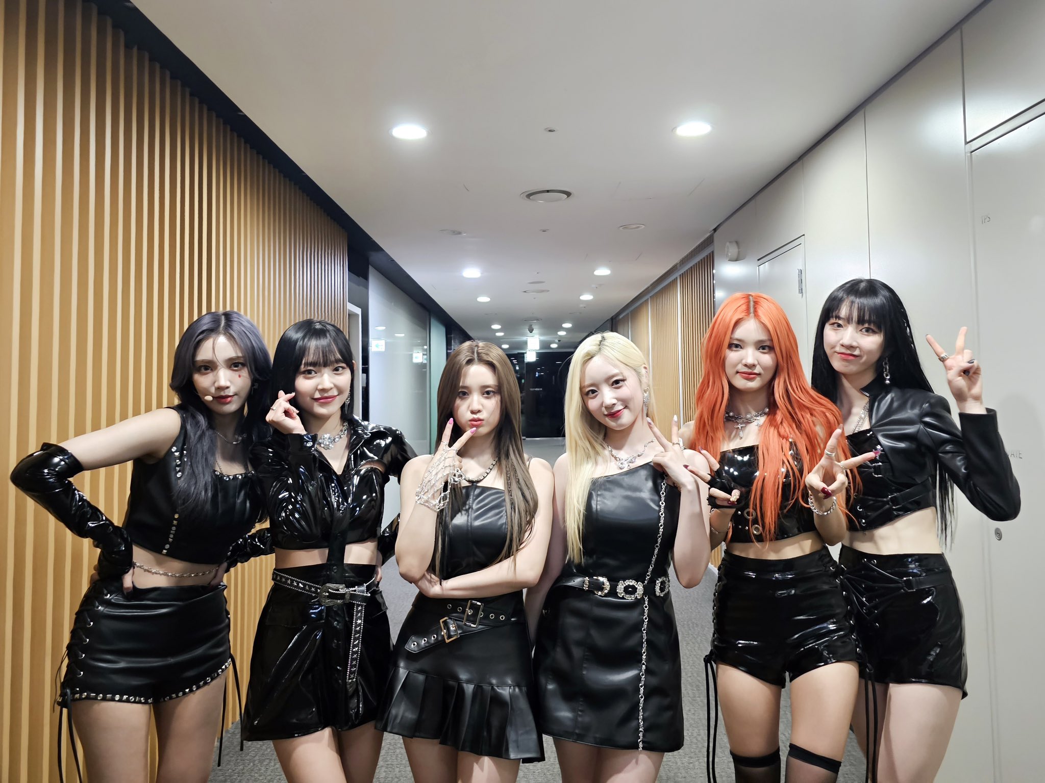 F8y8gxHbkAAiNCX?format=jpg&name=large