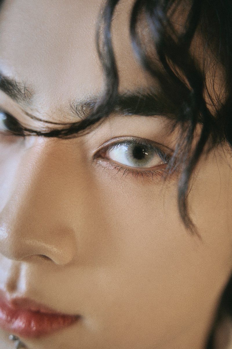 WayV_official's tweet image. WayV 威神V 'No One But You + INVINCIBLE (极限)' Track Video Image #XIAOJUN

【On My Youth - The 2nd Album】
Digital Album ➫ 2023.11.01 (CST/KST)
Physical Album ➫ 2023.11.08 (CST/KST)

#WayV #威神V
#NoOneButYou
#INVINCIBLE #极限
#OnMyYouth #遗憾效应
#WayV_OnMyYouth…