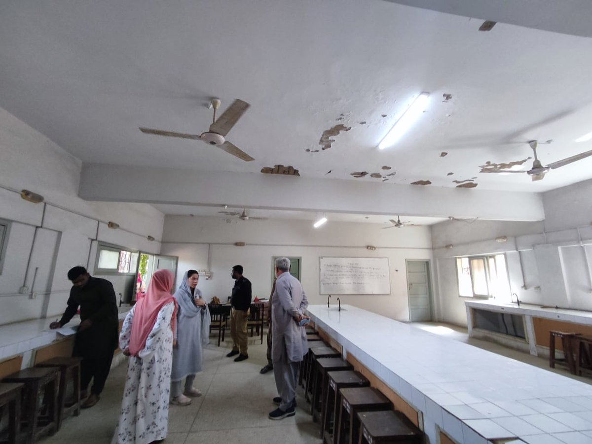 S_NehaShah's tweet photo. School and college inspections in the Ferozabad sub-division were conducted on the orders of the Deputy Commissioner East to enhance public facilities and services. #Assistantcommisioner #DCEAST #school #colleges #survey #Students #Facilities #EducationMatters https://t.co/waF13UY7IY